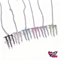 Three-claw crystal pendant necklace