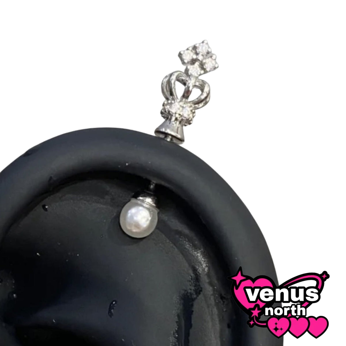 Crown & charm cartilage stud