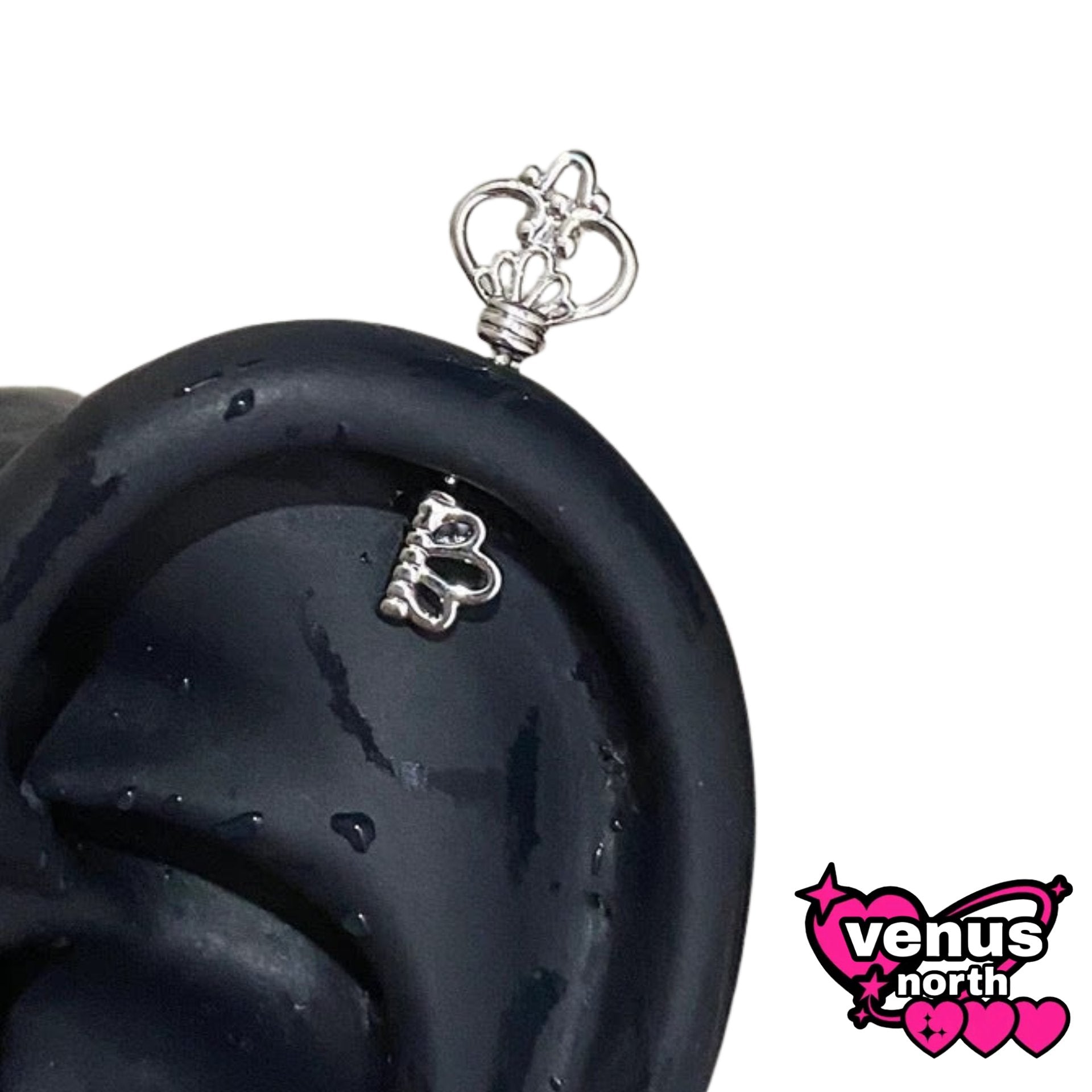 Crown & charm cartilage stud